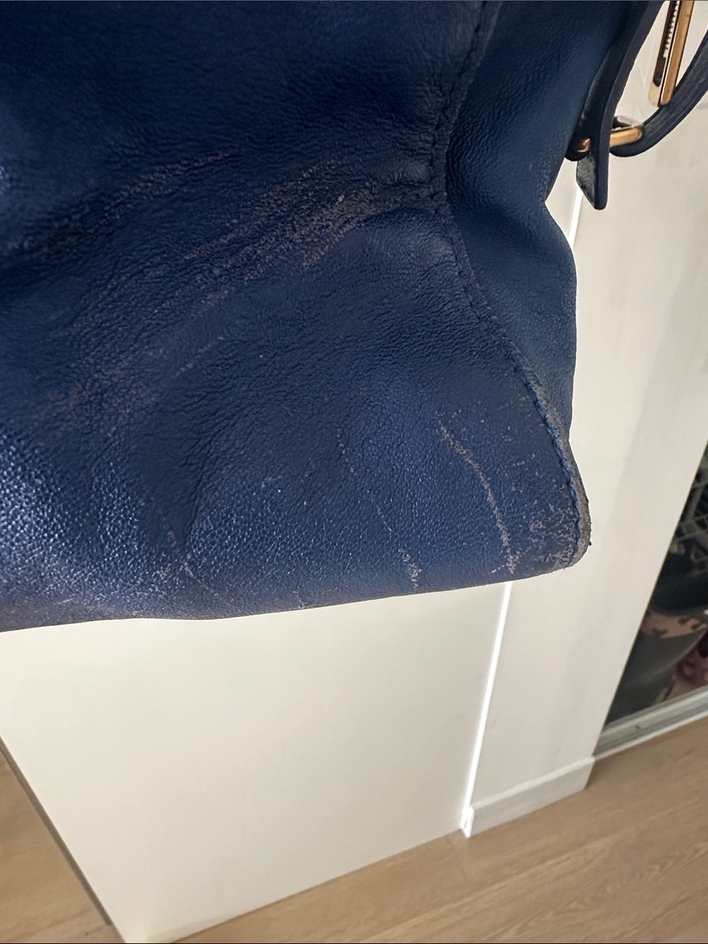 Yves Saint Laurent - YSL- Blue Leather Satchel with Gold Y Hardware - Picture 3 of 11